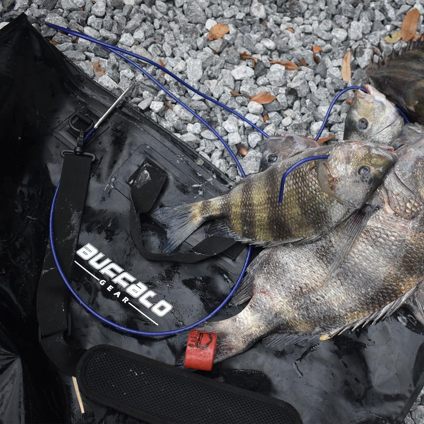 Buffalo Gear 32'' Waterproof Fish Bag With Aerator Pocket for Live Bait